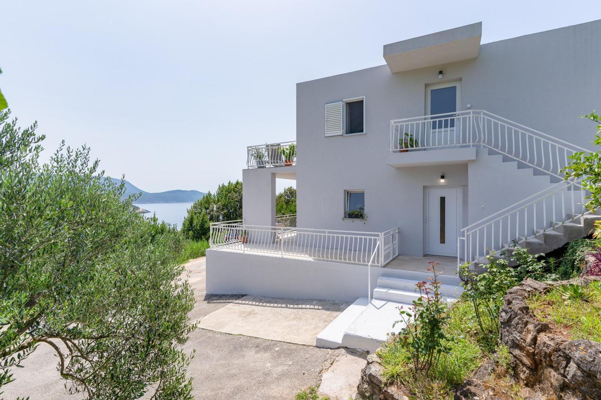 Apartment Konak 몰루나트 외부 사진